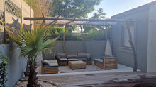 Charger l'image dans la galerie, PERGOLA EN BOIS FLOTTE 5,5 mètres x 3,5 mètres sans couverture